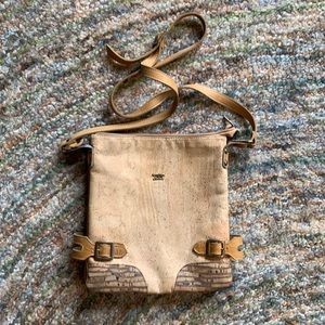 Art Cork Crossbody Cork purse with leather details
